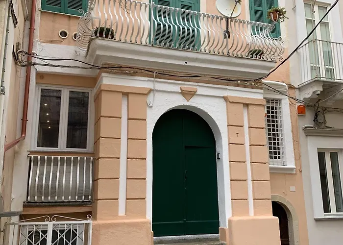 Domus Centro Pensionat 4*