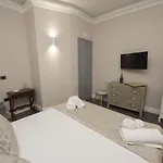 Domus Centro Guest house 4*