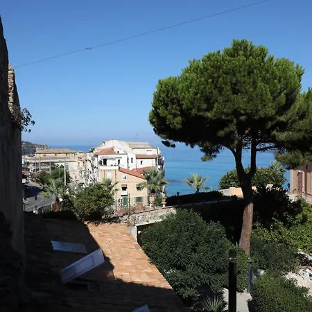 Domus Centro 4* Tropea