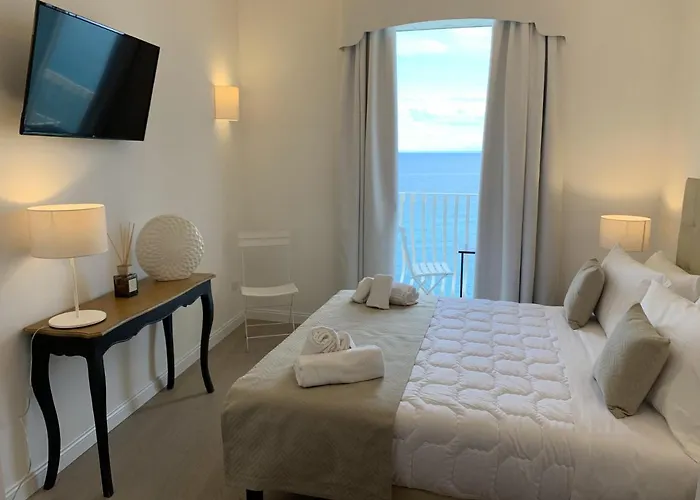 Guest house Domus Centro Tropea