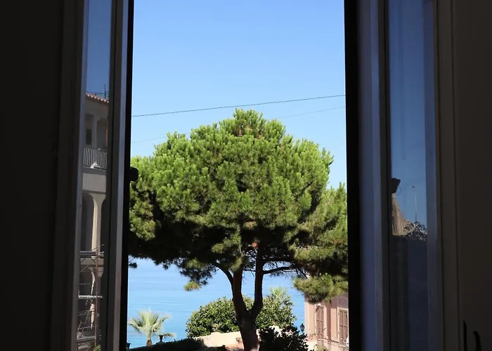 Guest house Domus Centro Tropea