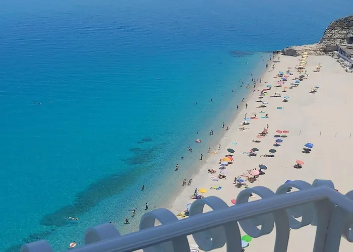 Guest house Domus Centro 4*