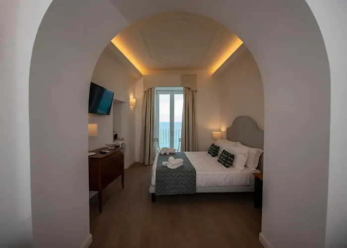 Guest house Domus Centro 4*